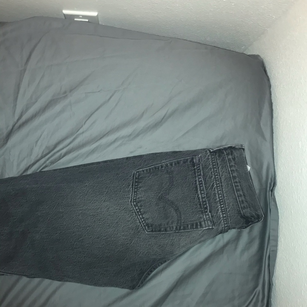 Faded black Levi’s Jeans